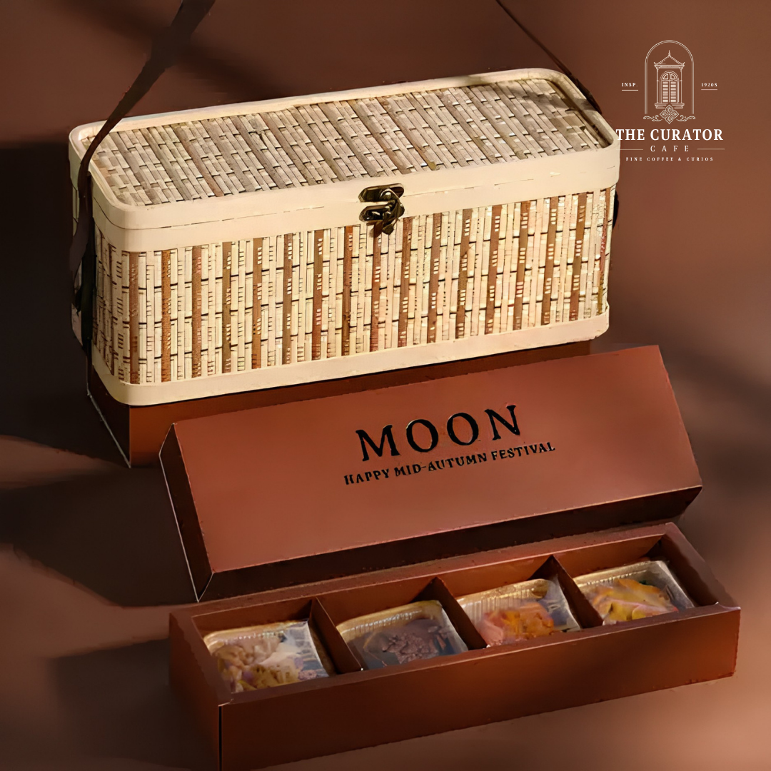Hộp MOON màu son và giỏ tre đan